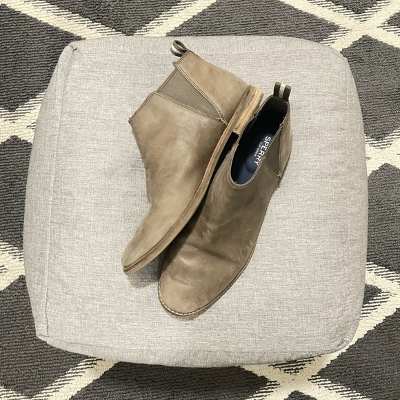 Sperry tan low cut boots - Picture 2 of 3